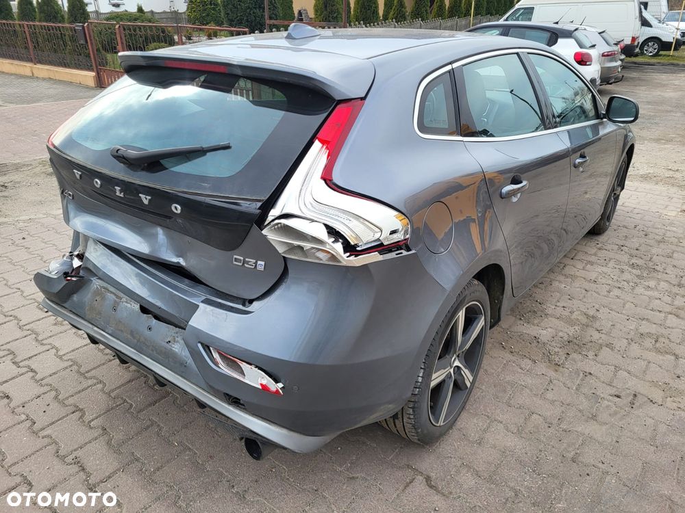 Volvo V40 D3 Geartronic Summum - 1