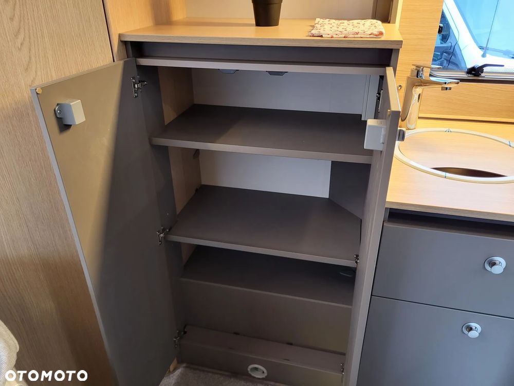 LMC Tourer Lift H634 - 4 osobowy / Ford Transit - 23