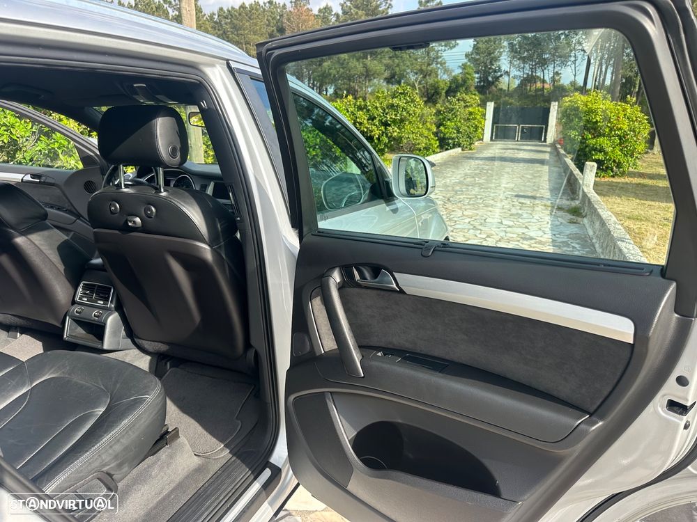Audi Q7 3.0 V6 TDi quattro S-line Tiptronic - 32