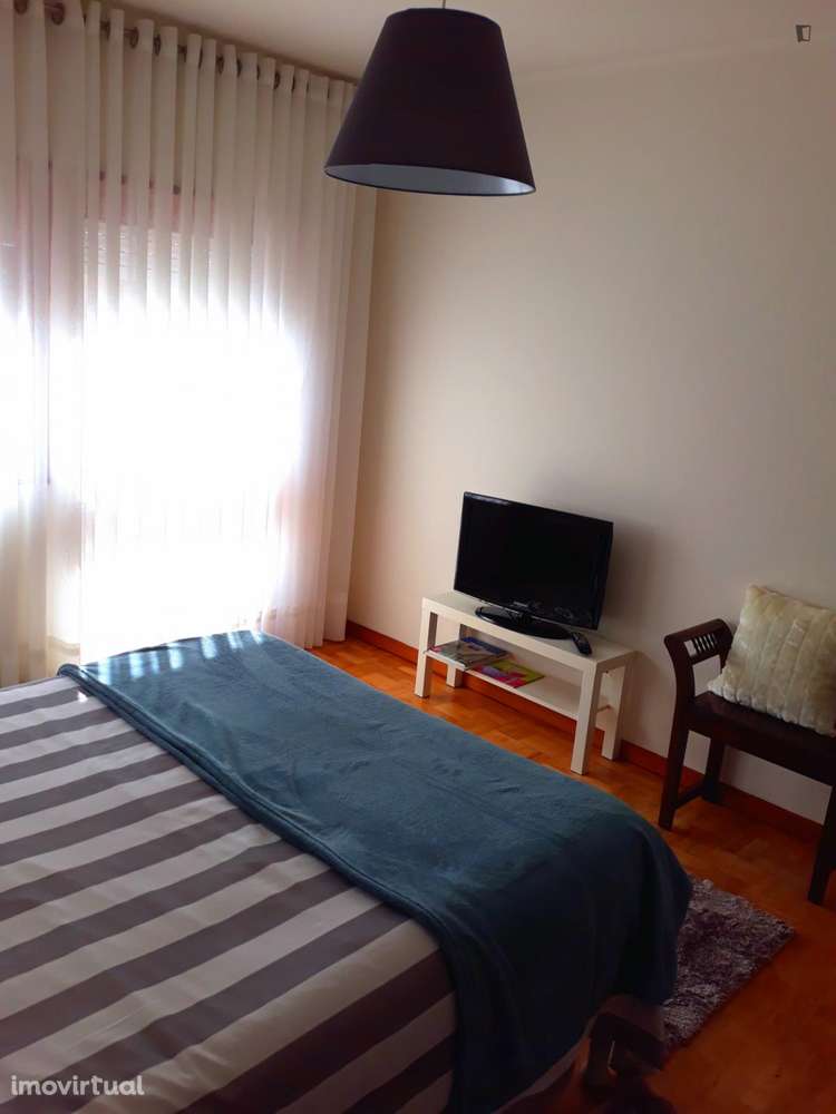 Quarto - localizado em Valongo Porto - Grande imagem: 4/12