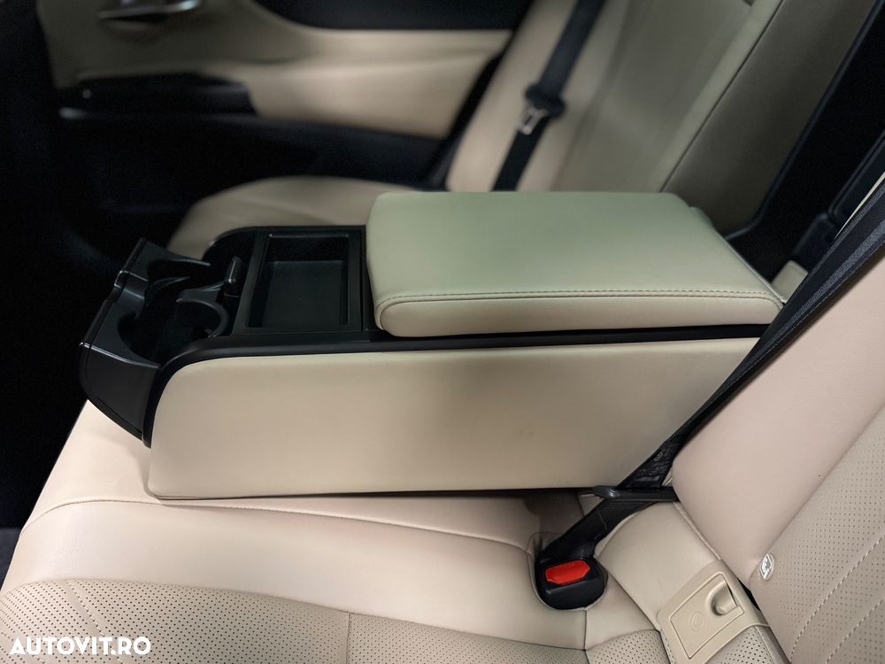 Lexus Seria ES 300h Business Edition - 24