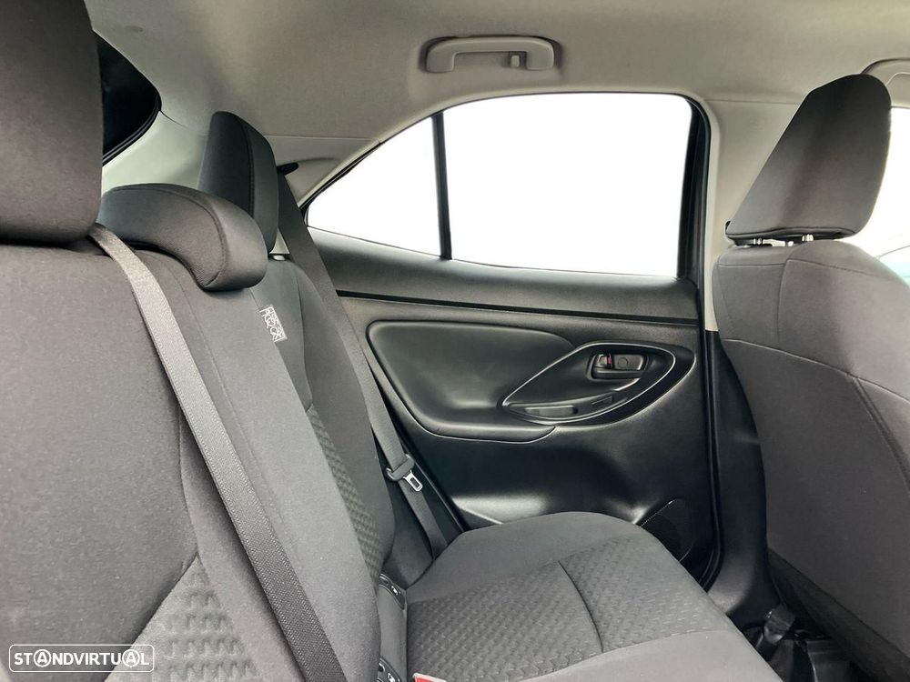 Toyota Yaris Cross 1.5 HDF Comfort Plus - 7