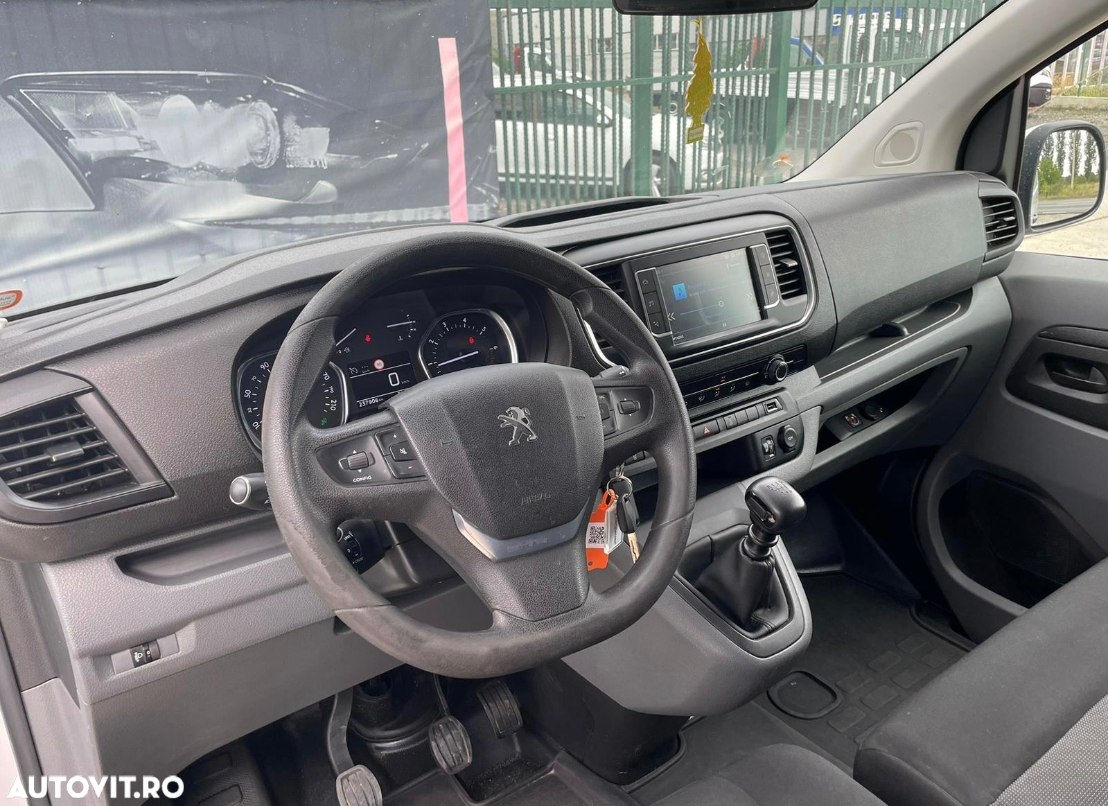 Peugeot Expert L2H1 - 28