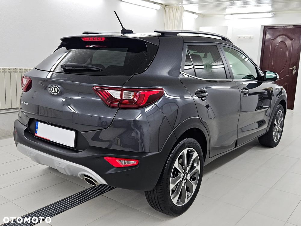 Kia Stonic 1.4 L - 14