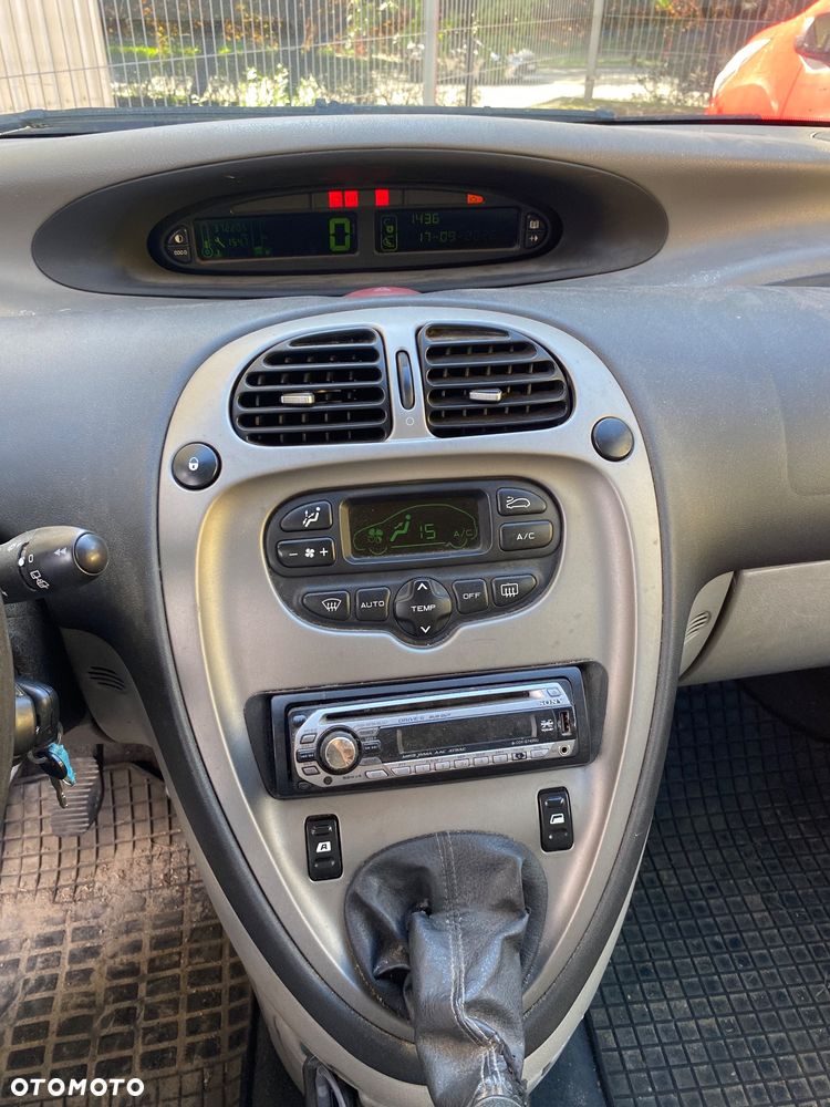 Citroën Xsara Picasso 1.6 HDI Exclusive - 6