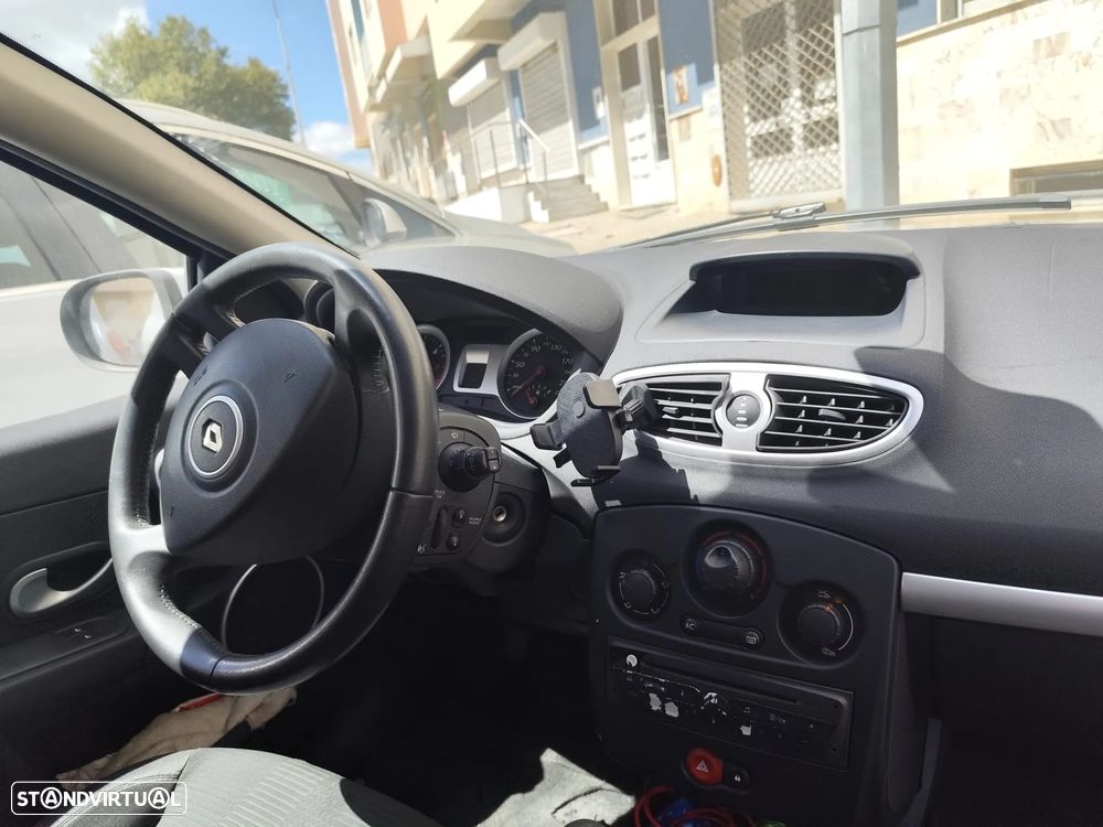 Renault Clio 1.5 dCi Confort - 14
