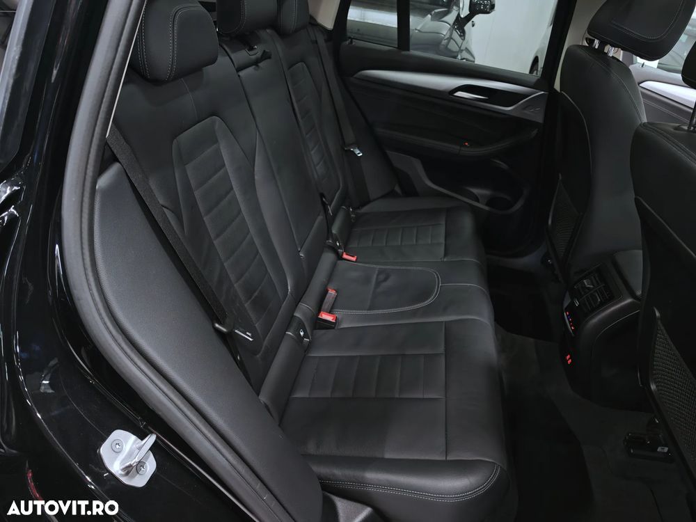 BMW X3 xDrive30e AT PHEV - 11