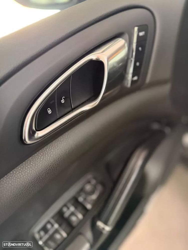 Porsche Cayenne Platinum Edition — fotografia 19