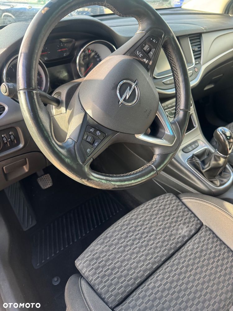 Opel Astra 1.5 D Start/Stop 2020 - 17