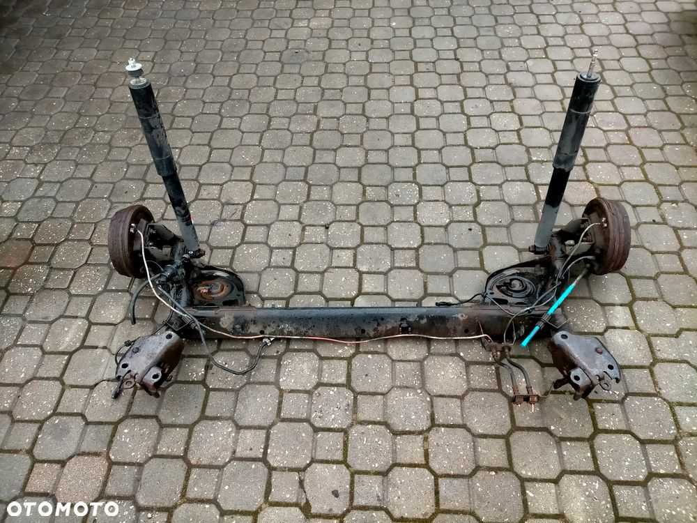 RENAULT MODUS Clio 3  TYLNA BELKA OŚ TYŁ BĘBNY ABS - 1