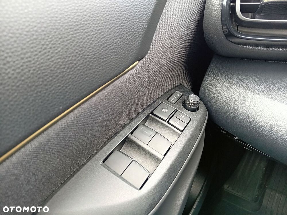 Toyota Yaris Cross Hybrid 1.5 Adventure - 19