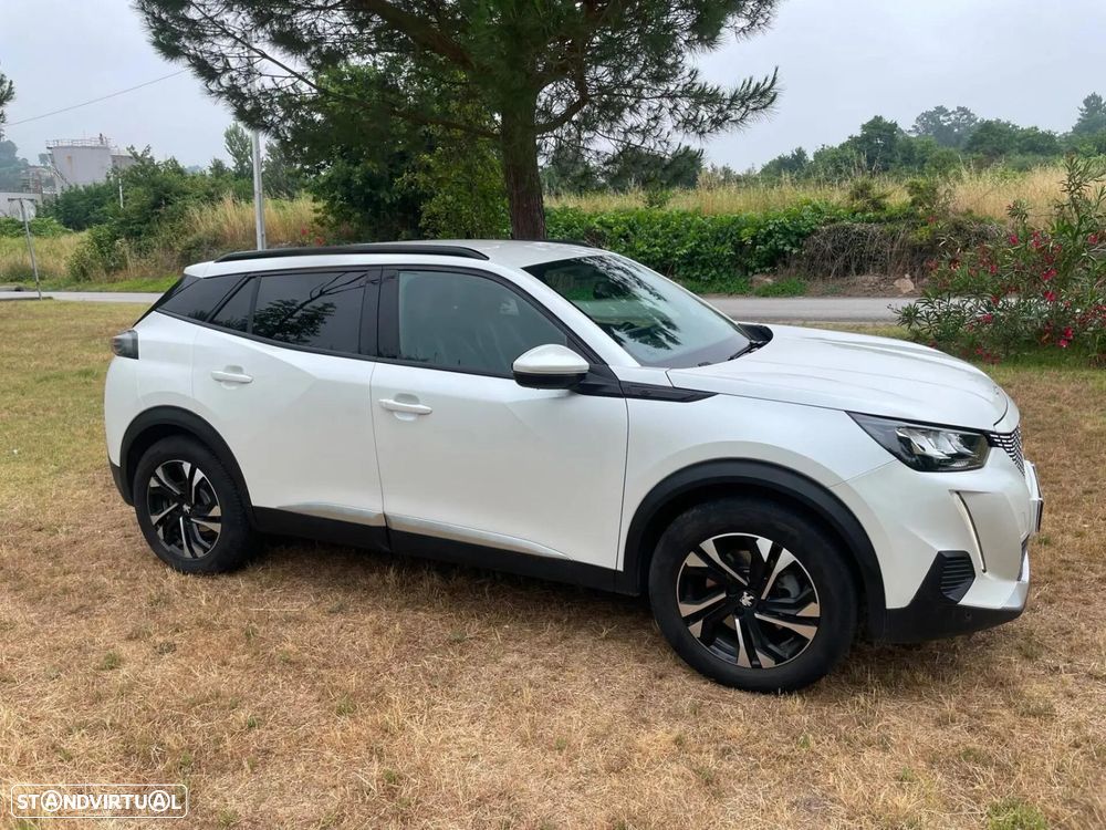 Peugeot e-2008 Allure - 7
