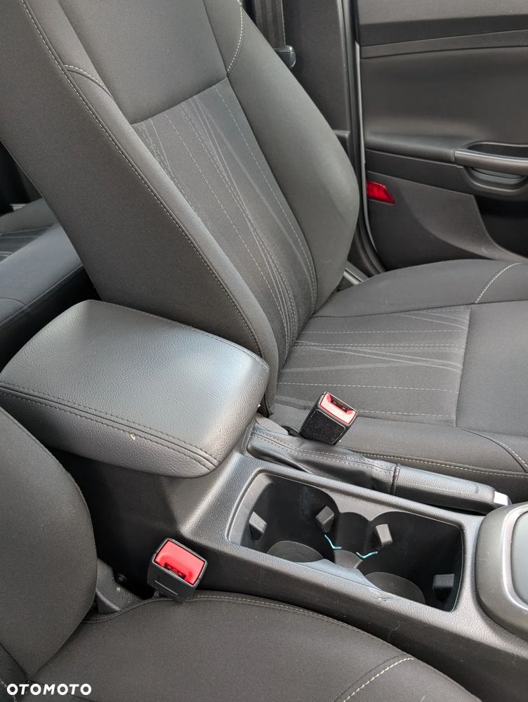 Ford Focus - 10