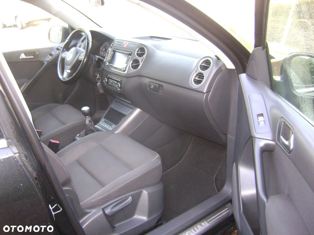 Volkswagen Tiguan - 8