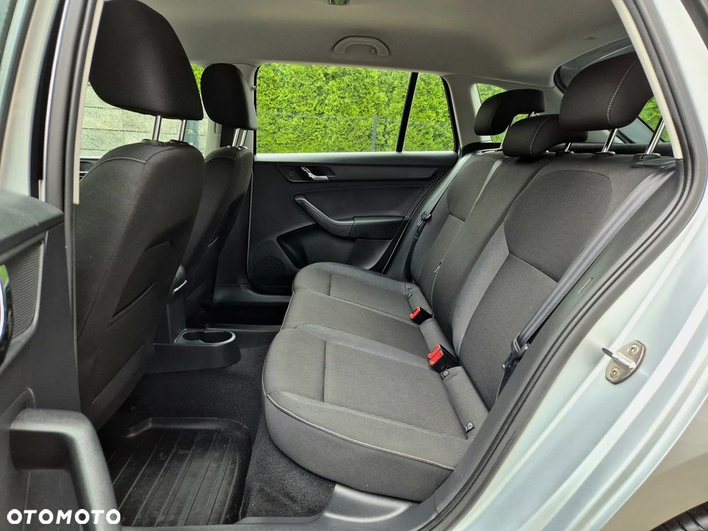 Skoda RAPID 1.2 TSI Ambition - 25