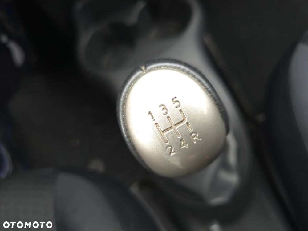 Nissan Micra 1.2 Visia AC/CD - 27