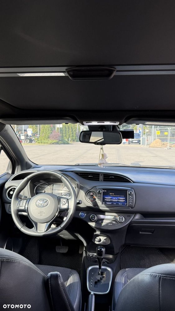 Toyota Yaris - 25