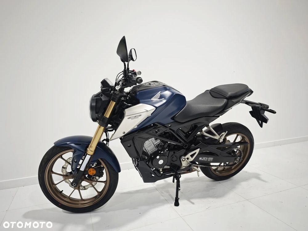 Honda CB - 3