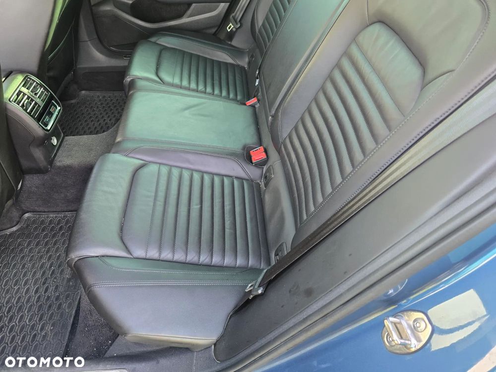 Volkswagen Passat - 7