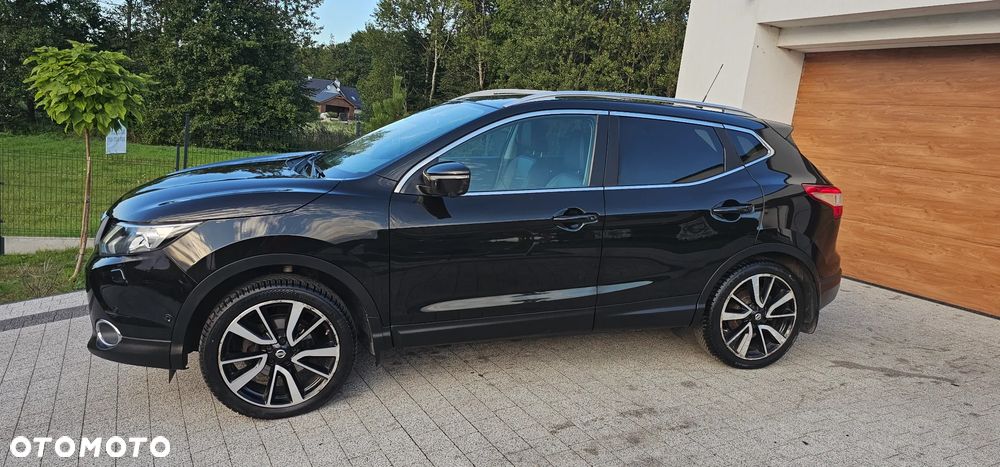 Nissan Qashqai 1.6 dCi TEKNA+ - 24