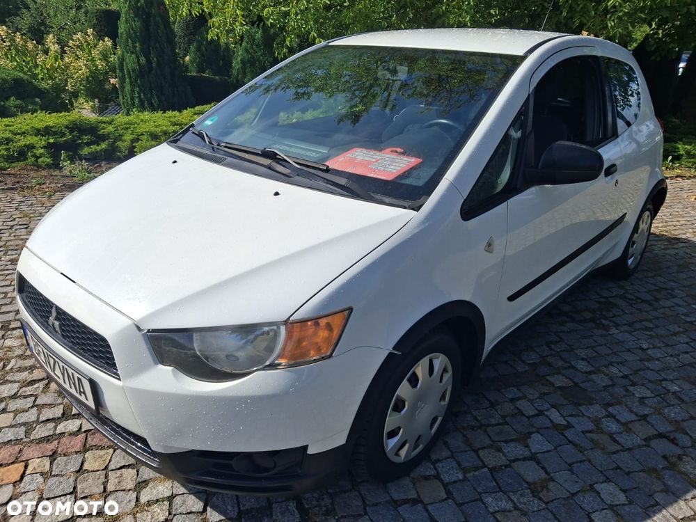 Mitsubishi Colt - 29
