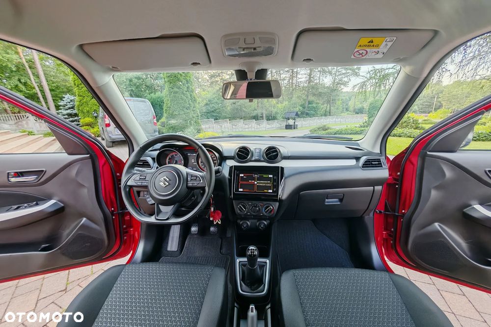 Suzuki Swift 1.2 Dualjet SHVS Premium Plus - 9