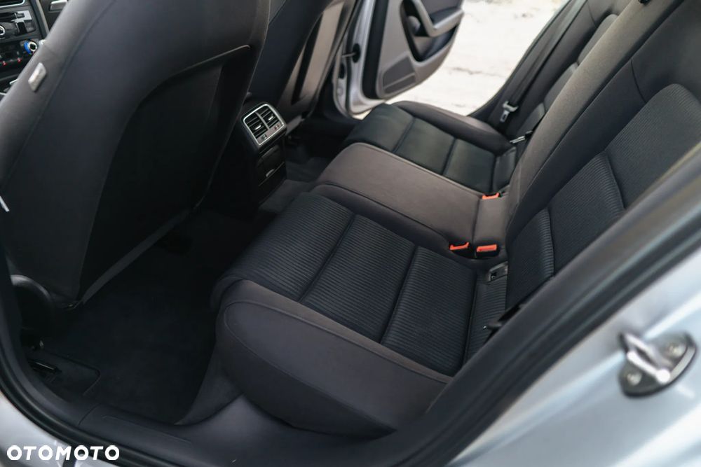 Audi A4 Limousine - 30