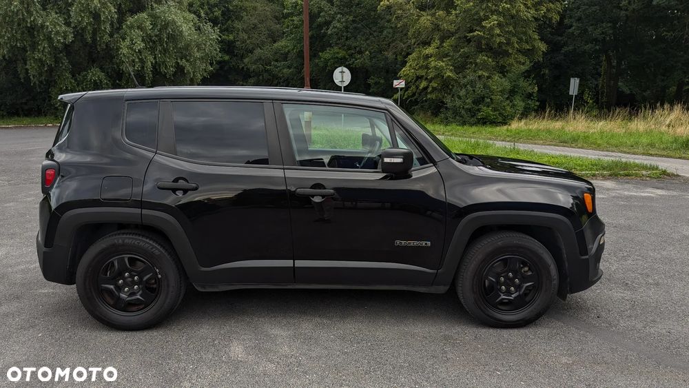 Jeep Renegade 1.6 E-TorQ Sport FWD - 6