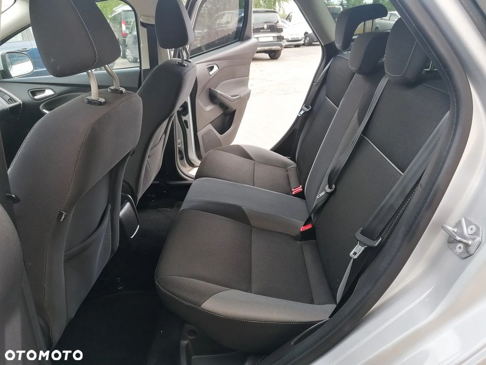 Ford Focus - 13