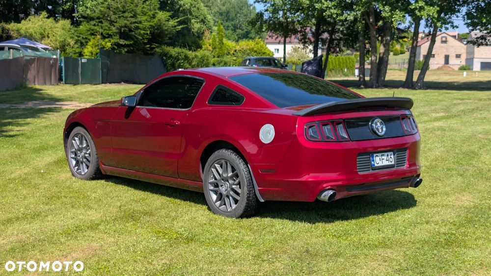 Ford Mustang 3.7 V6 Premium - 3