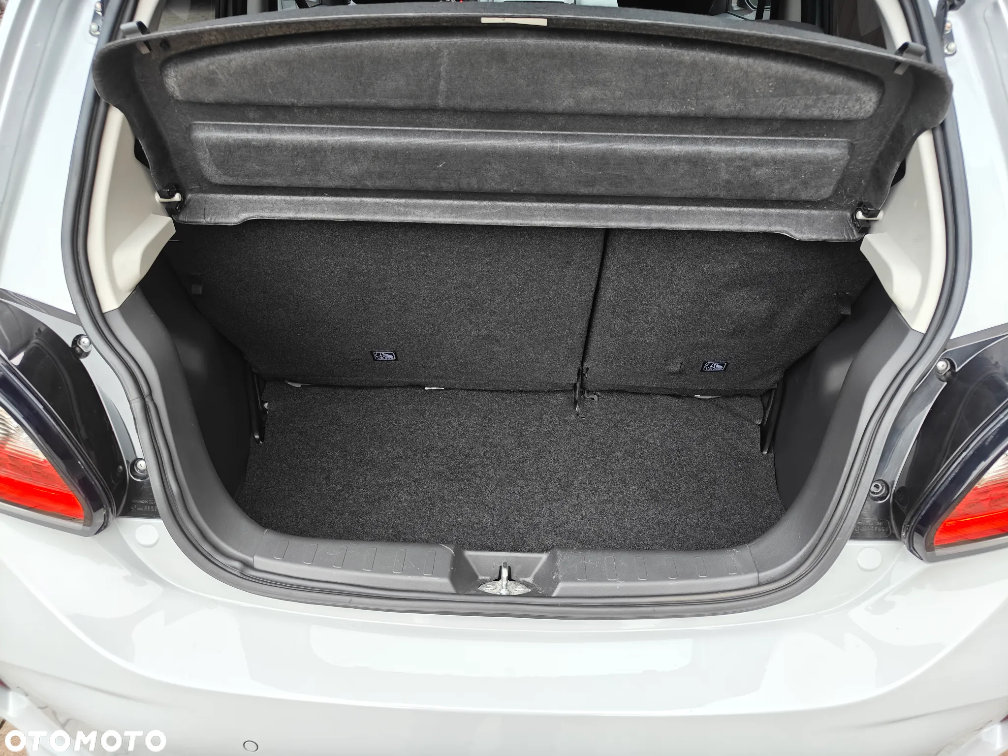 Mitsubishi Space Star AS&G 1.2 CVT Top - 12