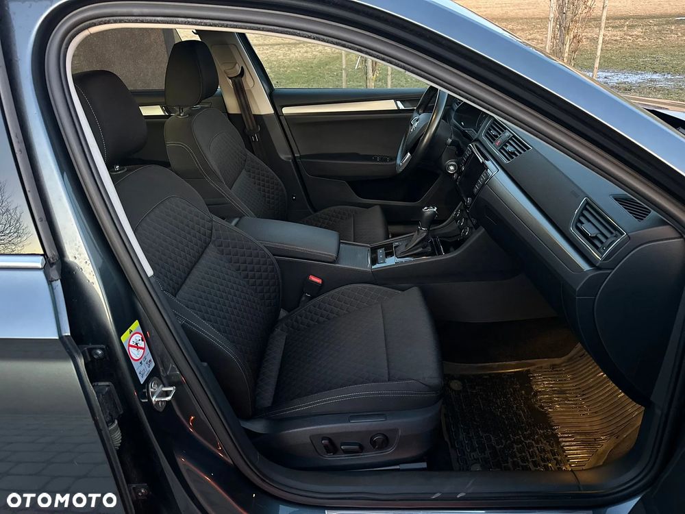 Skoda Superb 2.0 TDI 4x4 Style DSG - 19