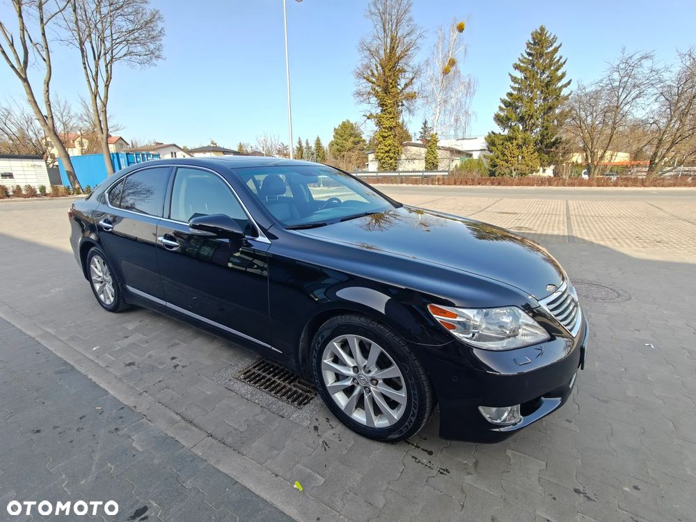 Lexus LS - 20