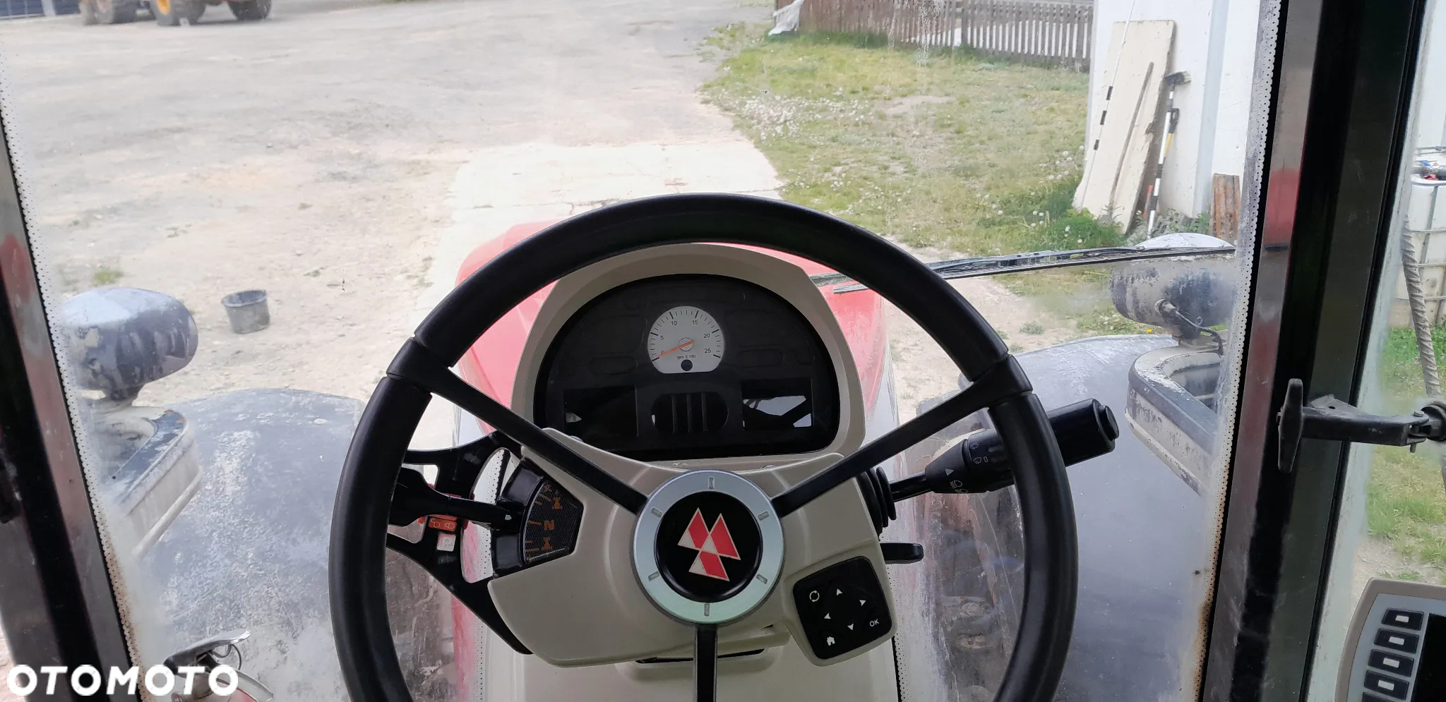 Massey Ferguson 8650 Dyna-VT - 11