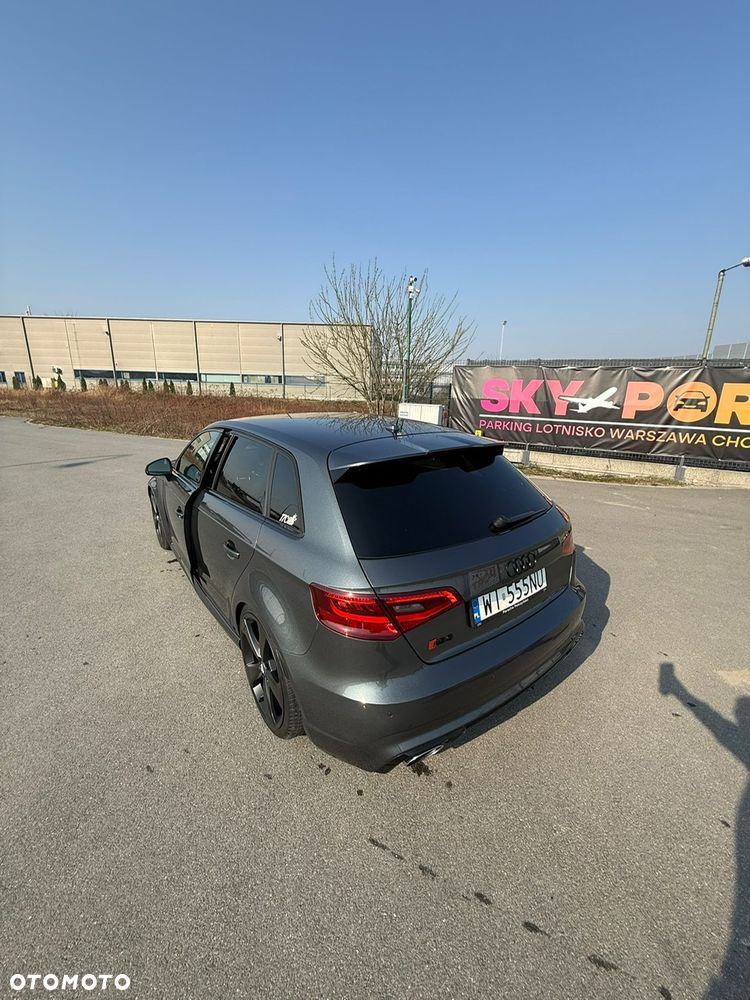 Audi RS3 Sportback Standard - 15