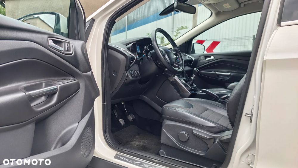 Ford Kuga - 18