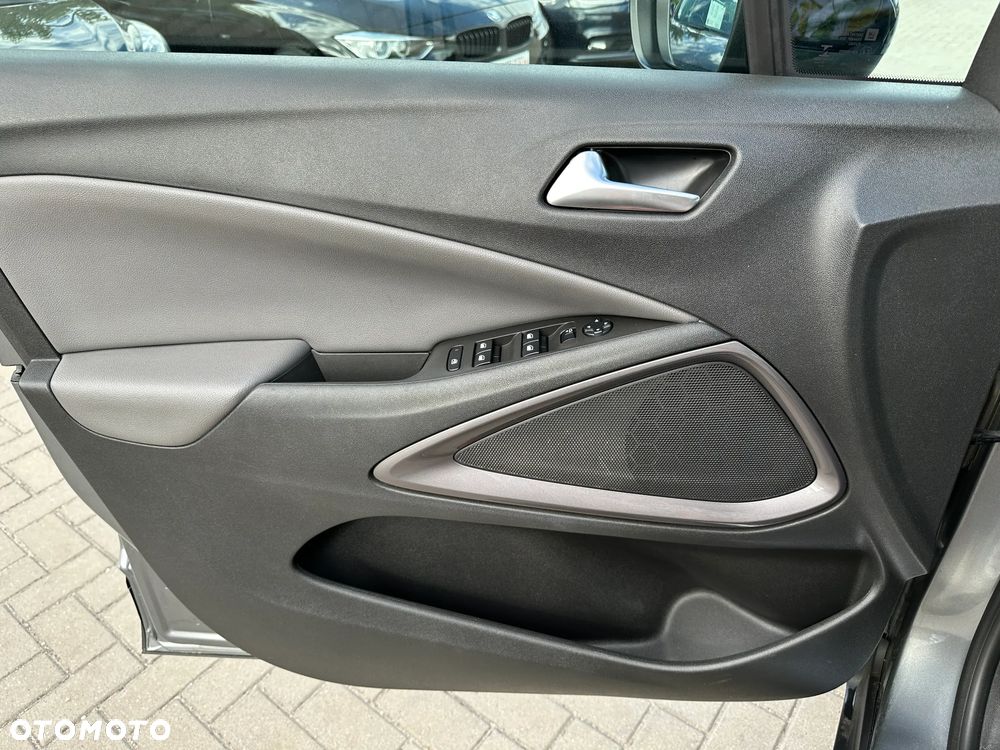 Opel Crossland X - 20