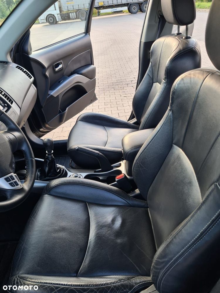 Citroën C-Crosser 2.2 HDi Exclusive - 9