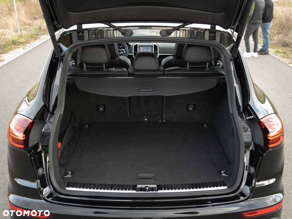 Porsche Cayenne Tiptronic S - 23