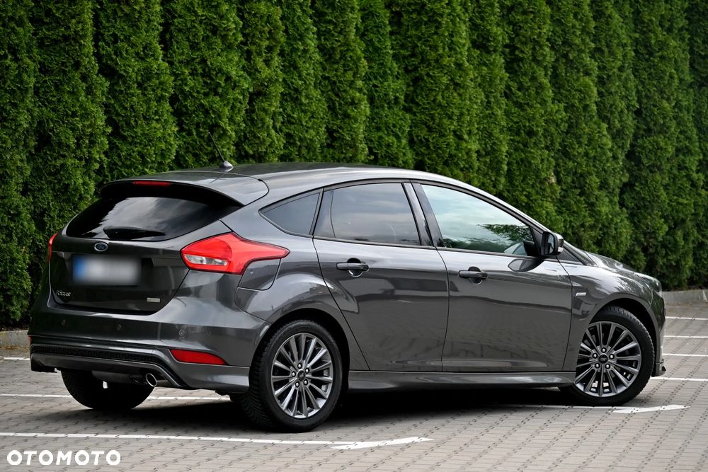 Ford Focus 1.5 EcoBoost ST-Line - 18