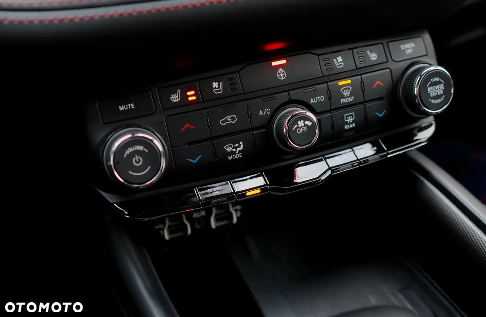 Dodge Durango 5.7 R/T - 33