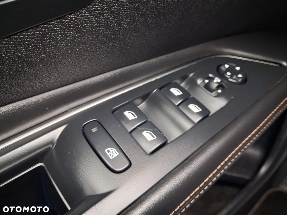 Peugeot 3008 PureTech 130 Stop & Start GPF Allure Business-Paket - 29