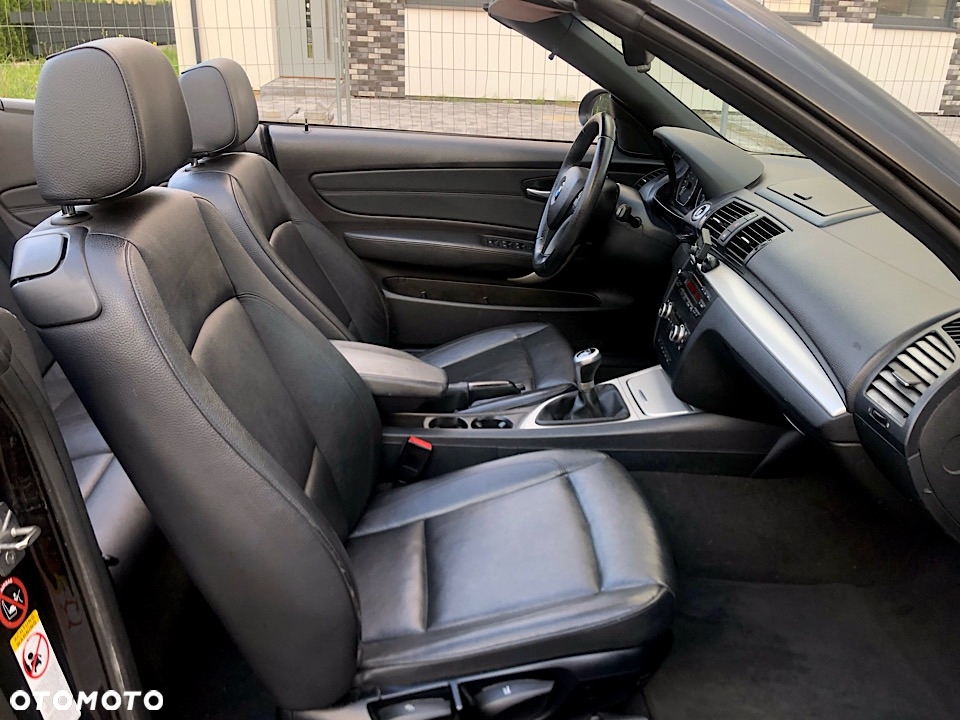 BMW Seria 1 118i Cabrio Limited Edition Lifestyle mit M Sportpaket - 27