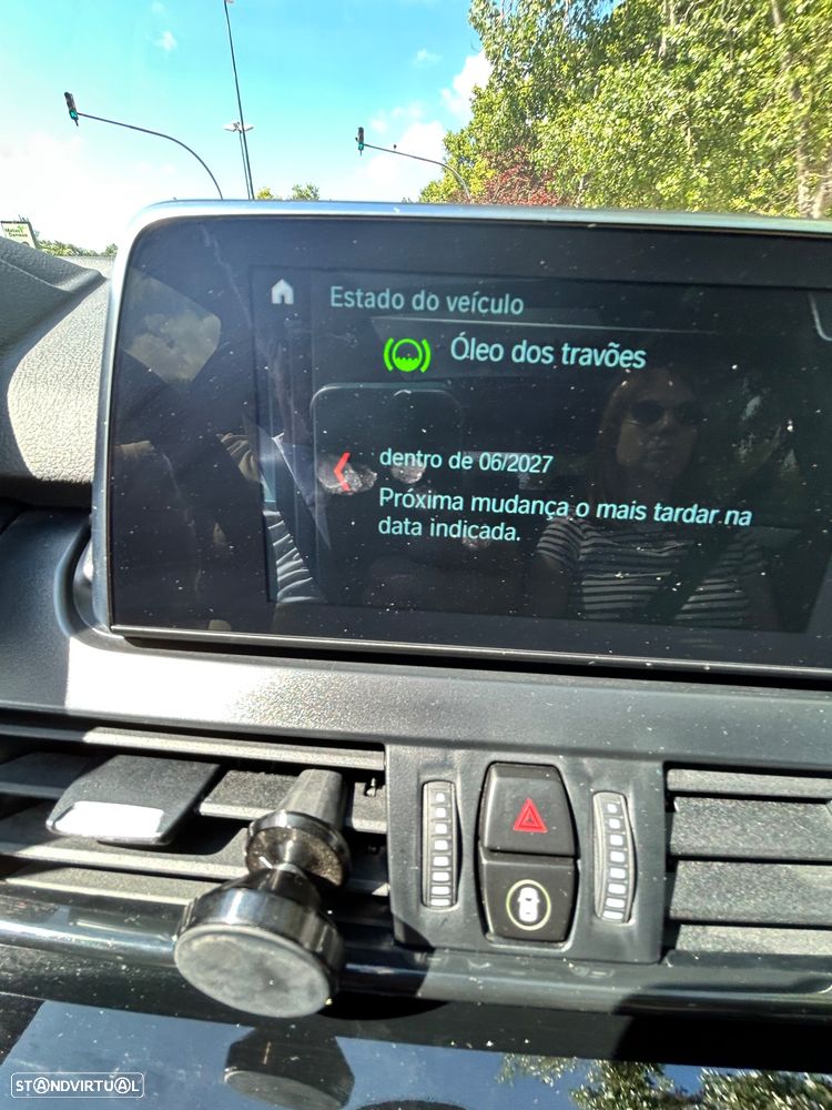 BMW 225xe Active Tourer - 38