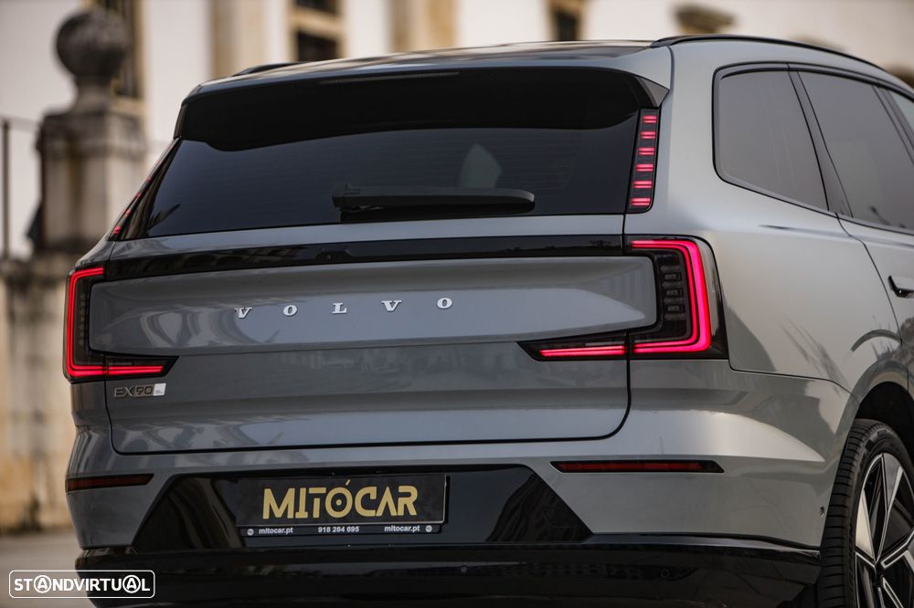 Volvo EX90 Twin Performance AWD Plus (7L) - 15