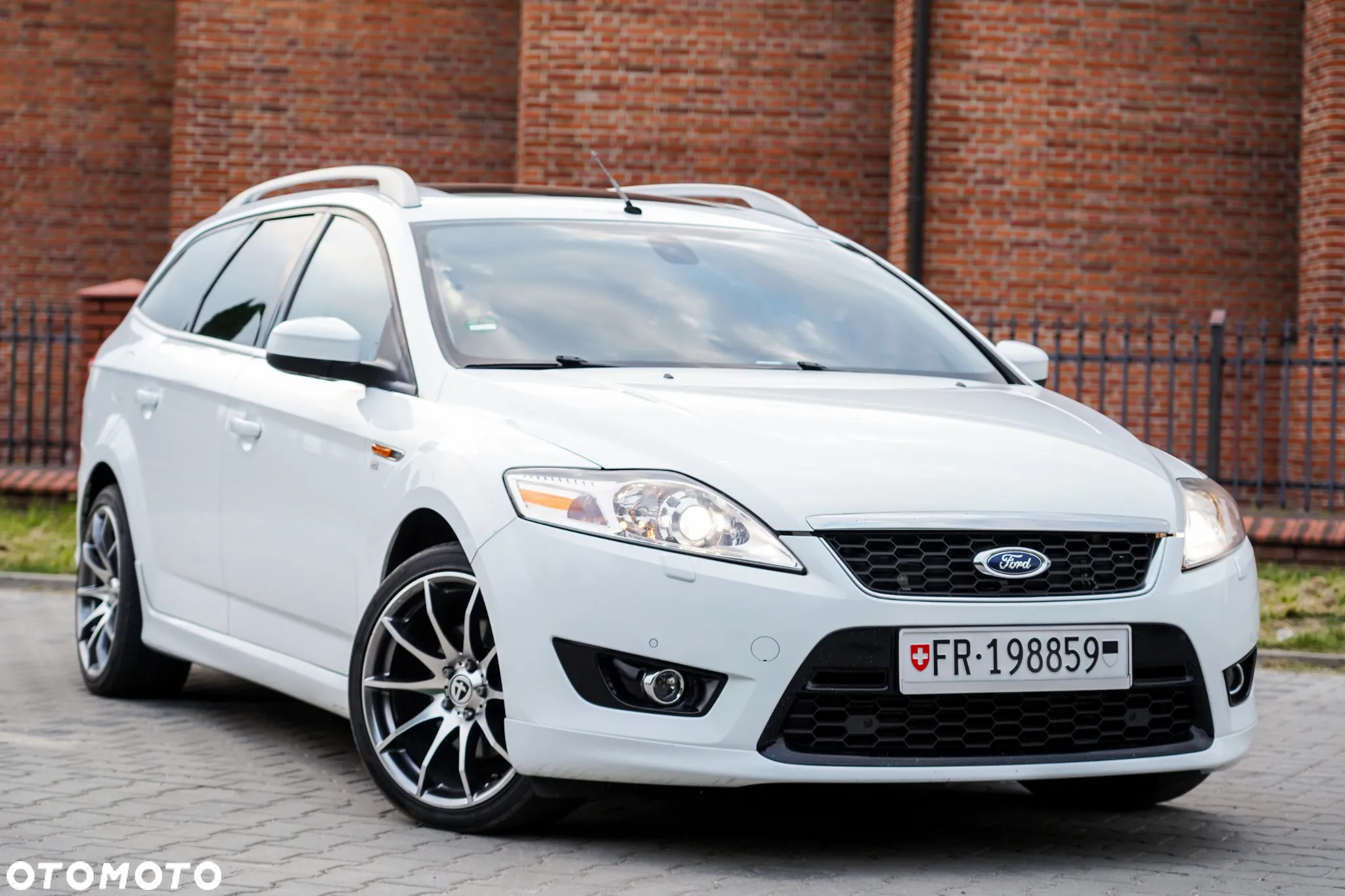 Ford Mondeo - 8