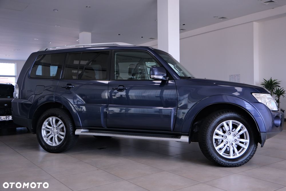 Mitsubishi Pajero - 3