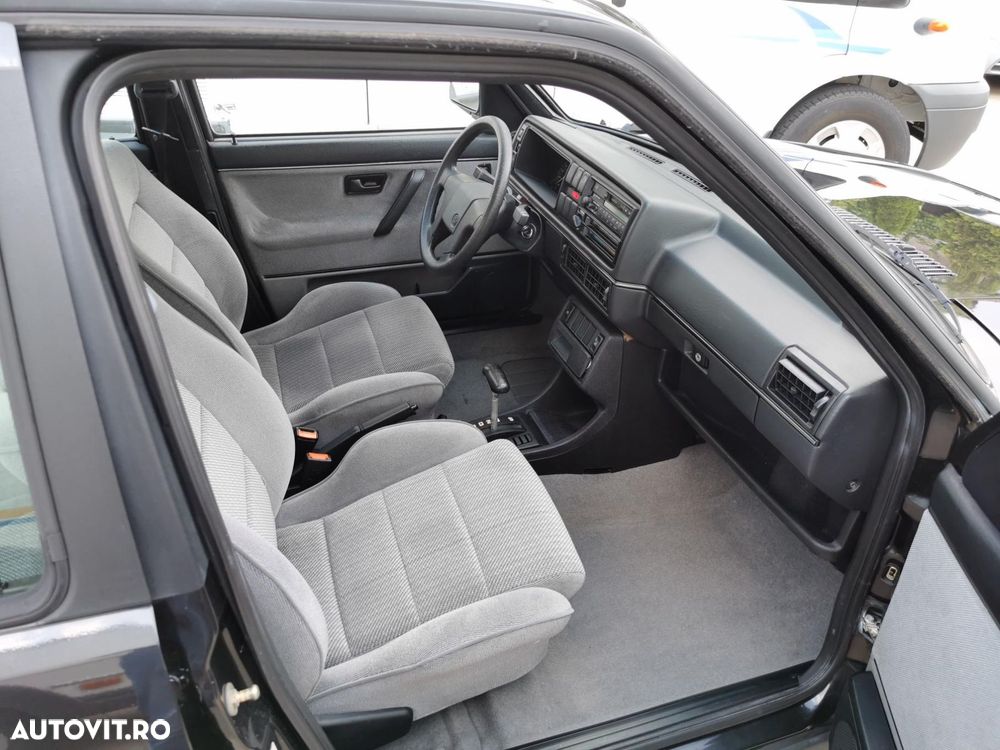 Volkswagen Jetta - 3
