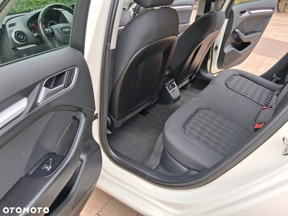 Audi A3 Sportback 1.4 TFSI Attraction - 12