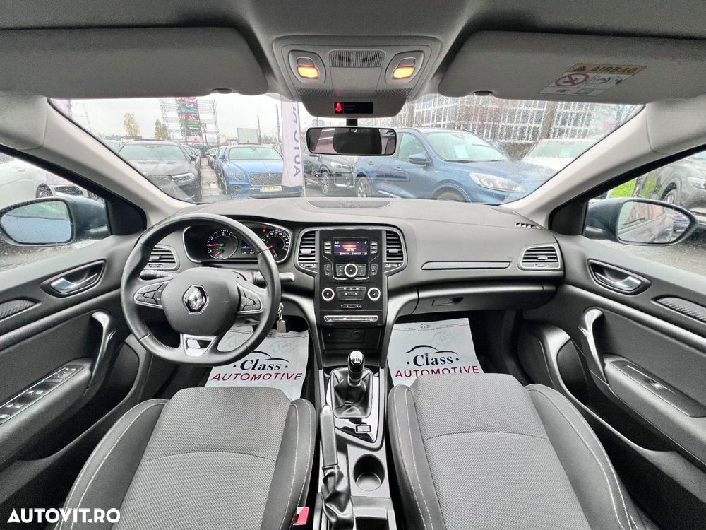 Renault Megane TCe Life - 9
